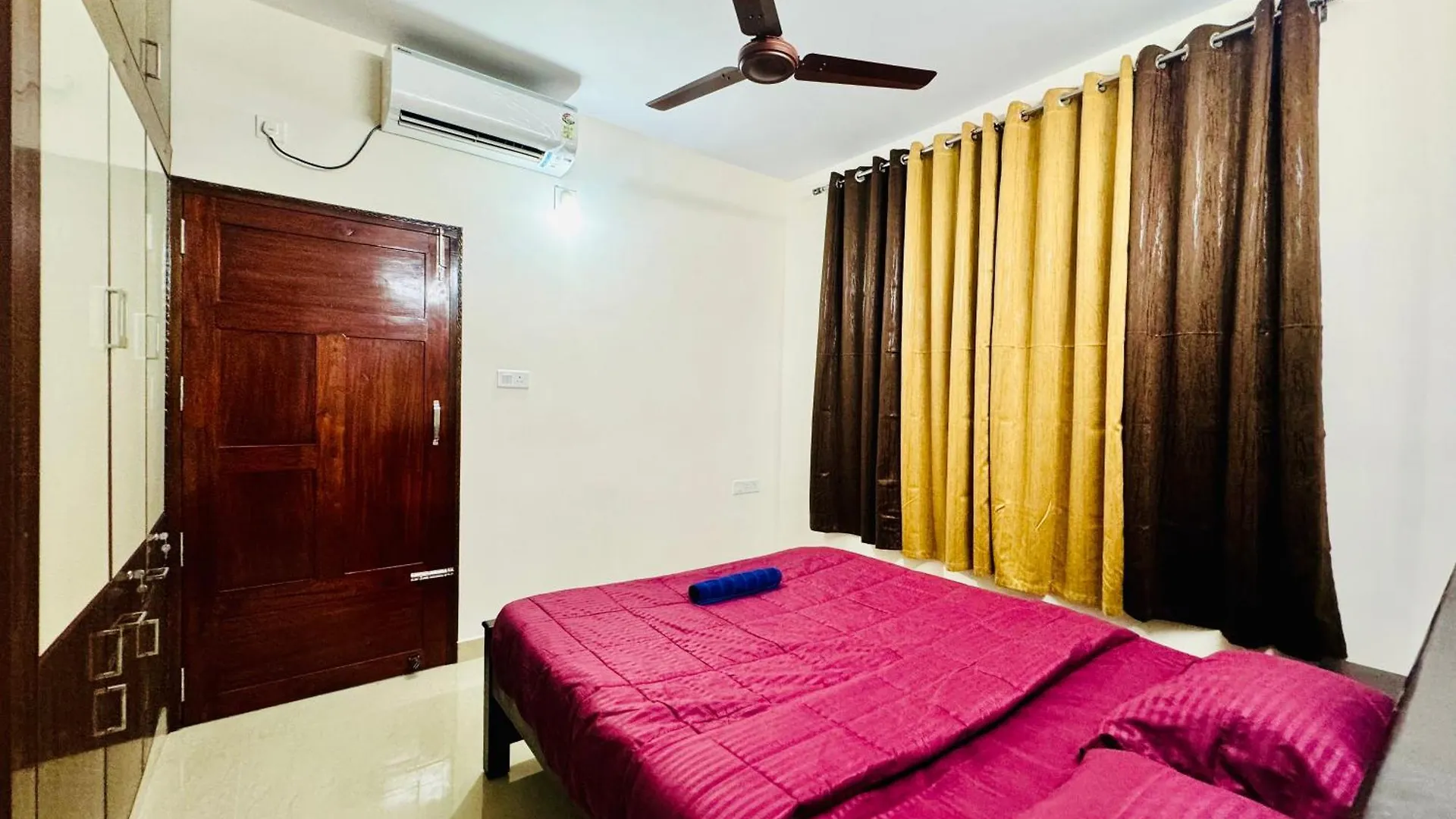 Al-Kabeer Serene Pond Retreat Kowdiar 4Bhk Thiruvananthapuram Appartamento
