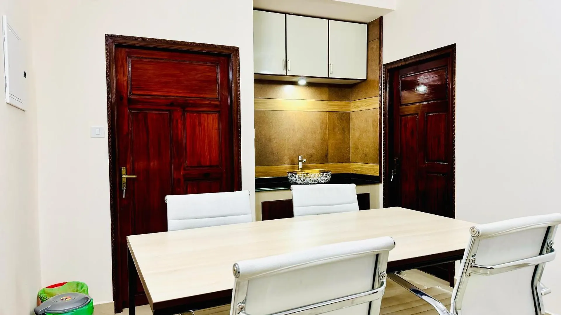 Al-Kabeer Serene Pond Retreat Kowdiar 4Bhk Thiruvananthapuram India